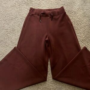 SPANX AirEssential Pants - maroon - worn twice excellent condition - size small